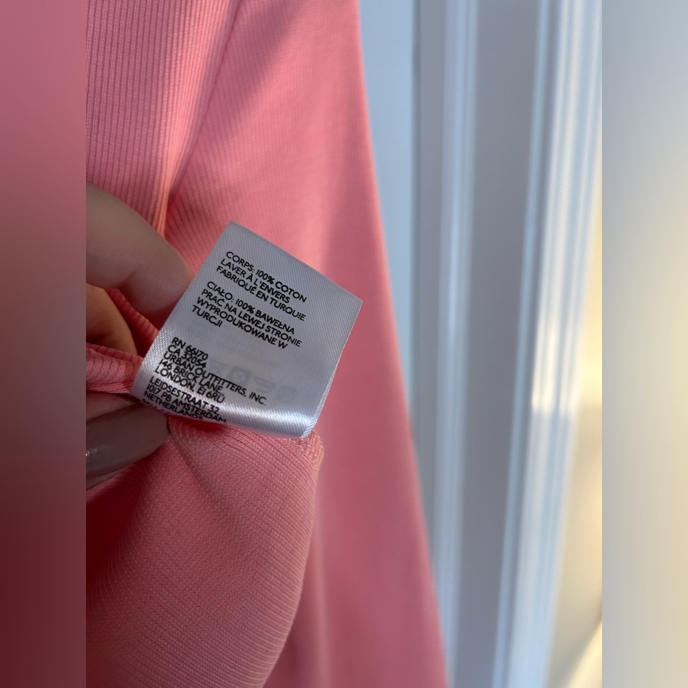 Pink Butterfly Y2K Cut Out Top Size Large Urban Outfitters - Picture 9 of 10